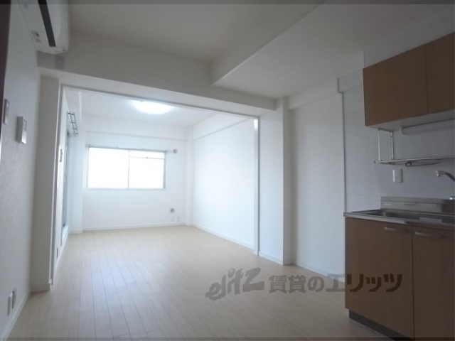 居室・リビング　居室