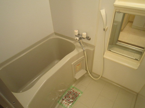 バス・シャワールーム　※別号室の写真です