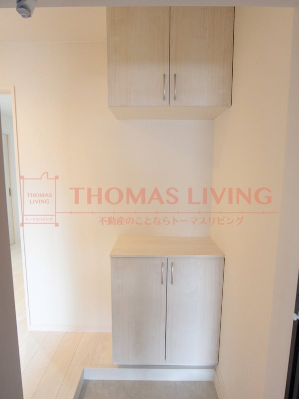 玄関　広々とした玄関スペースです。