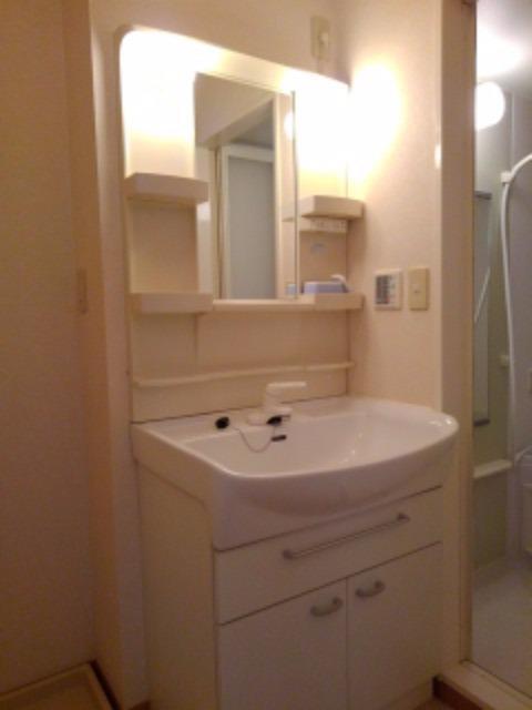 洗面設備　洗面化粧台