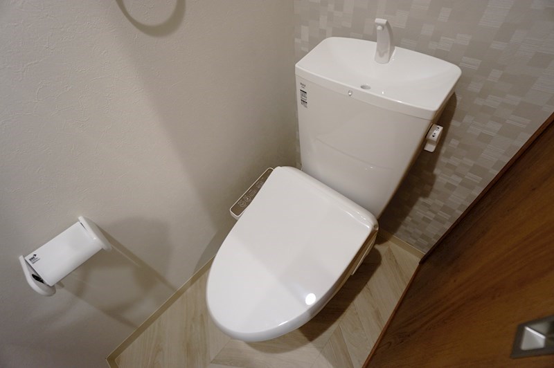 トイレ　トイレ