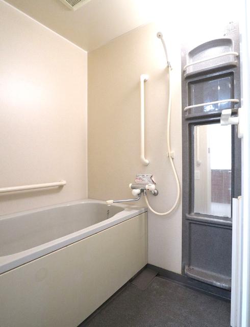 バス・シャワールーム　バス　※同物件・同仕様画像