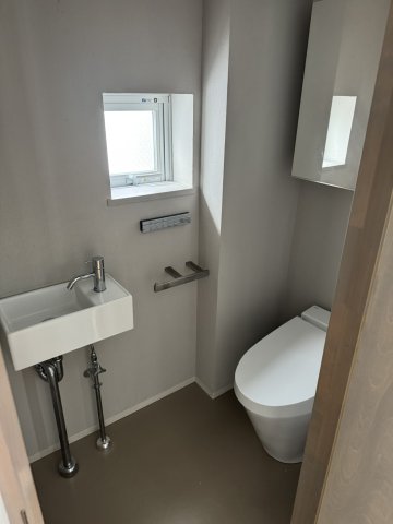 トイレ　コンパクトで使いやすいトイレです