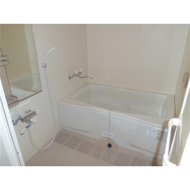 バス・シャワールーム　嬉しい追い焚き・付きです♪