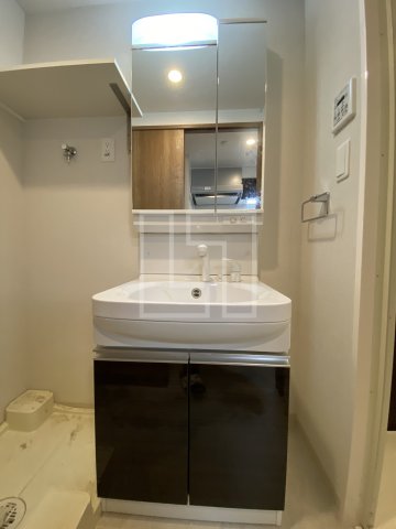 洗面設備　CAVANA本町　独立洗面化粧台