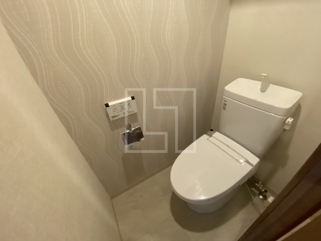 トイレ　CAVANA本町　温水洗浄便座