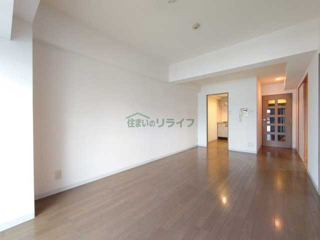 居室・リビング　反転タイプ