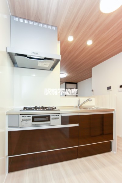 キッチン　写真は同タイプ別号室