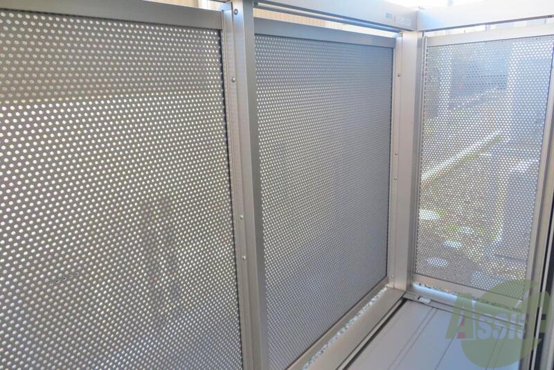 バルコニー　バルコニーもあるので洗濯物の外干しもＯＫです。