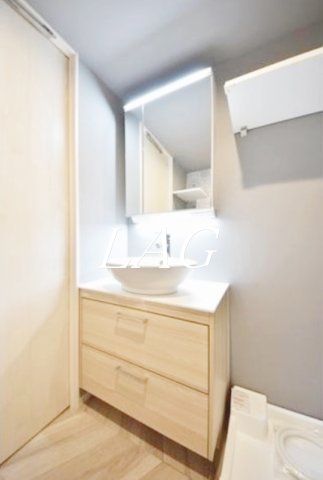 洗面設備　独立洗面台です。