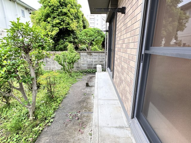 バルコニー　テラス