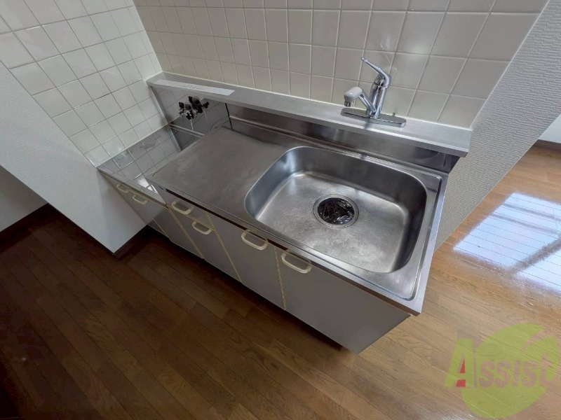 キッチン　キッチンはスペースも広々していて使いやすそうですよ！