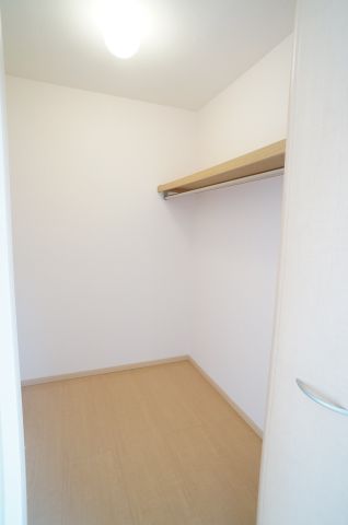 収納　ウォークインクローゼット