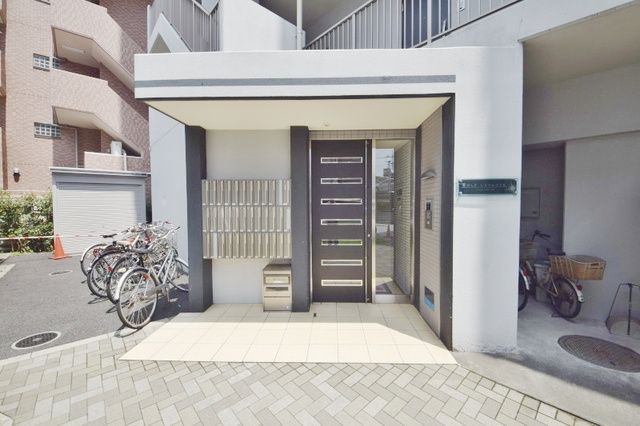 エントランス　★エントランスです★