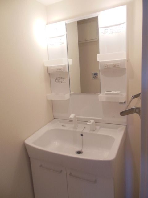 洗面設備　★人気の独立洗面台です★