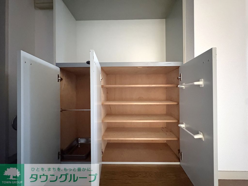 収納　同施工タイプ