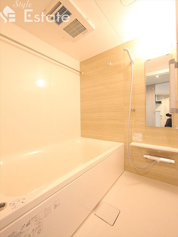 バス・シャワールーム　バスルーム