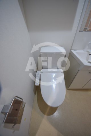 トイレ　エグゼ阿倍野II　トイレ