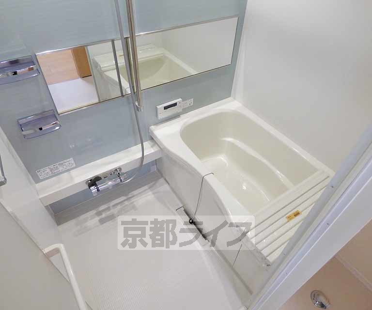 バス・シャワールーム　広々浴室で楽しいバスタイム