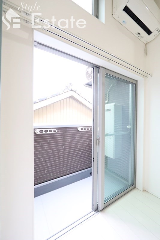 バルコニー　バルコニー