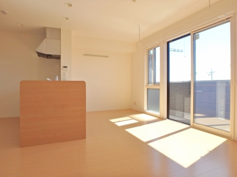 居室・リビング　図面と現状が相違がある場合には現状を優先．．．