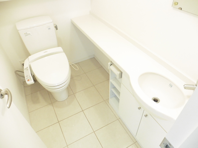 トイレ　トイレ