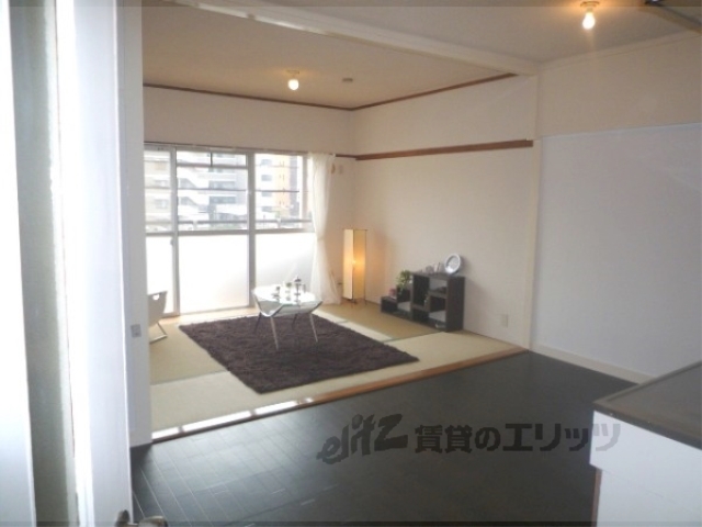 居室・リビング　リビング