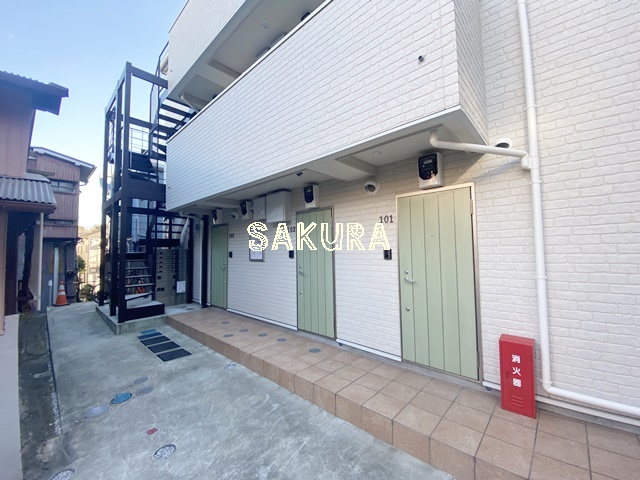 エントランス　帰りが楽しみになる重厚感あるエントランスです♪