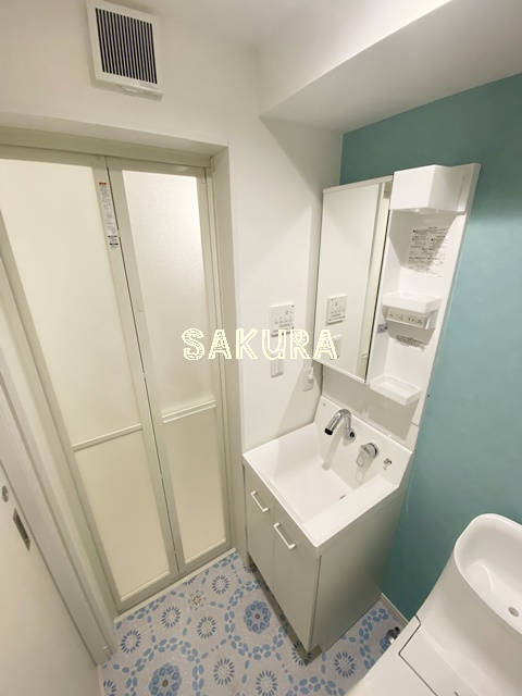 洗面設備　身支度に便利な洗面台！