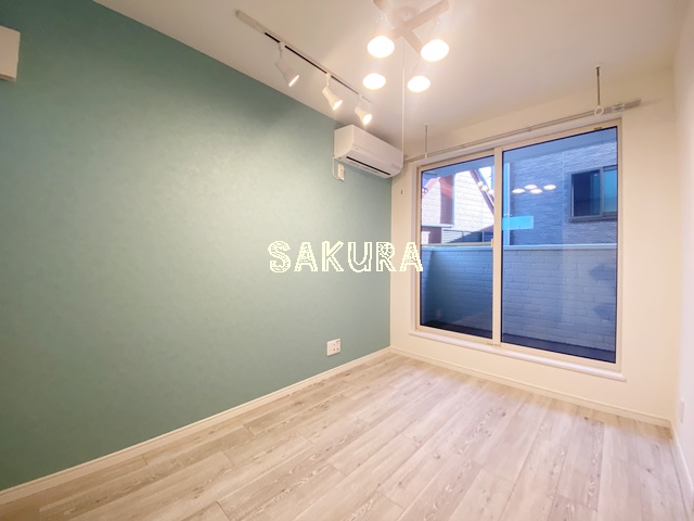 居室・リビング　使いやすい形の為、レイアウトを楽しめます♪