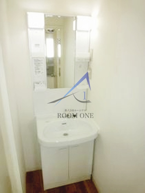 洗面設備　洗面台です。