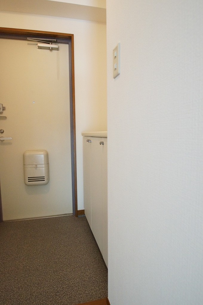 玄関　「シューズボックスのある玄関」