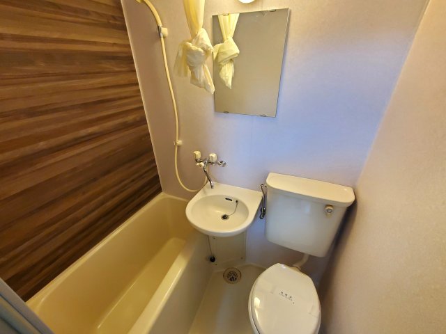 バス・シャワールーム　風呂