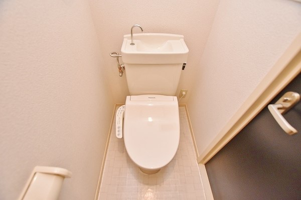 トイレ　★温水洗浄便座★