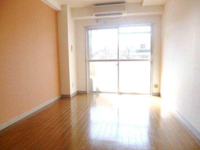 居室・リビング　★お部屋探しはタウンハウジング稲田堤店まで★