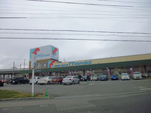 スーパー　万代・伊川谷店（スーパー）まで718m