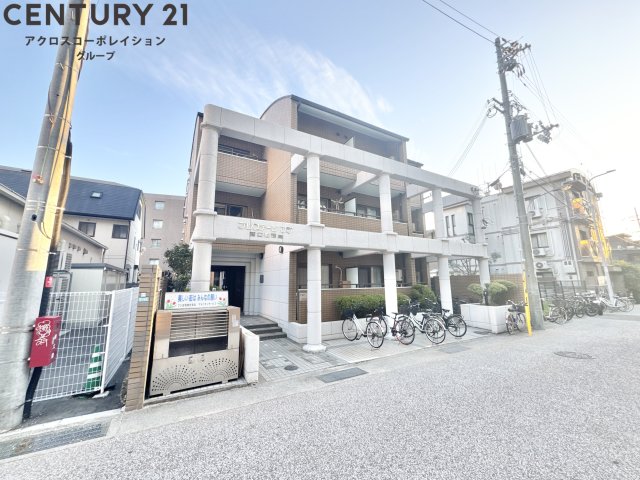 建物外観　オートロック付きで安心のセキュリティ♪