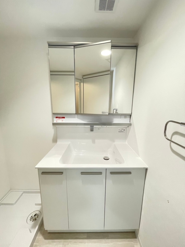 洗面設備　同仕様
