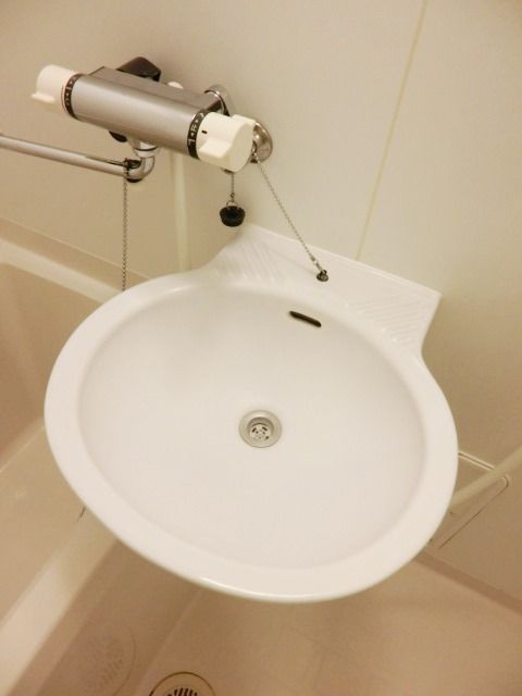 洗面設備　バスルーム洗面台付き