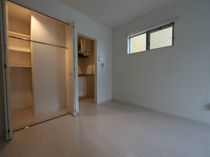 居室・リビング　ＤＫ6.8帖　ウォークインクローゼット（収納充実してます）