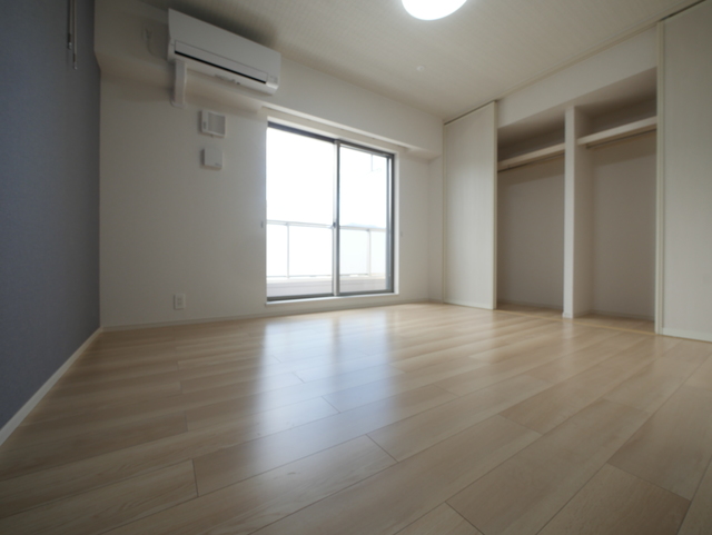 居室・リビング　★フローリングの綺麗なリビングルームですね★