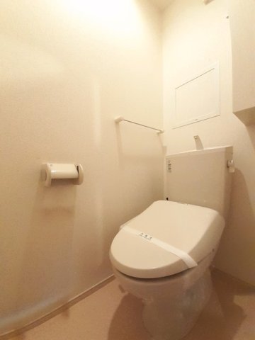 トイレ　落ち着いたトイレです