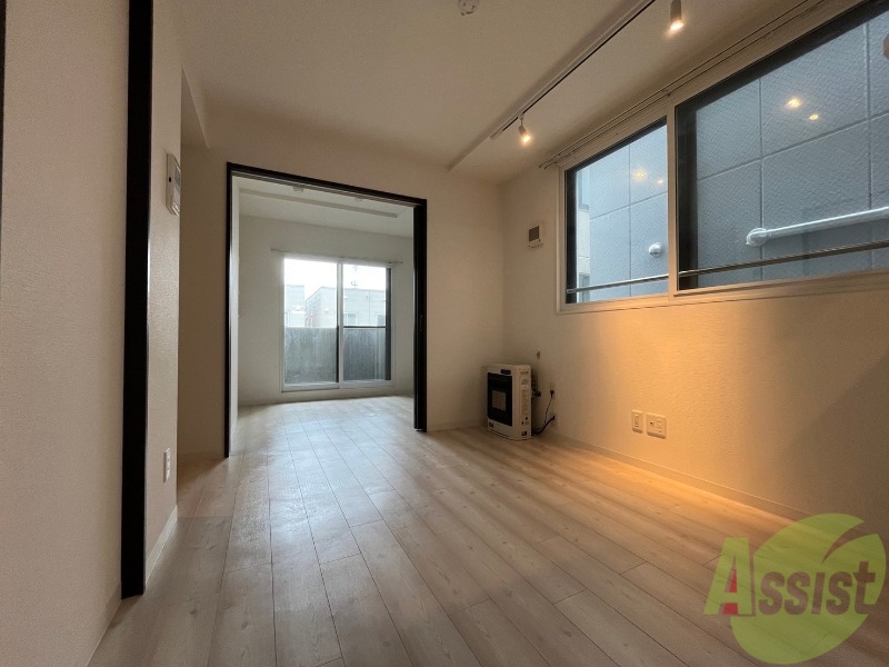 居室・リビング　明るいお部屋は気持ちよく過ごせそうですね。