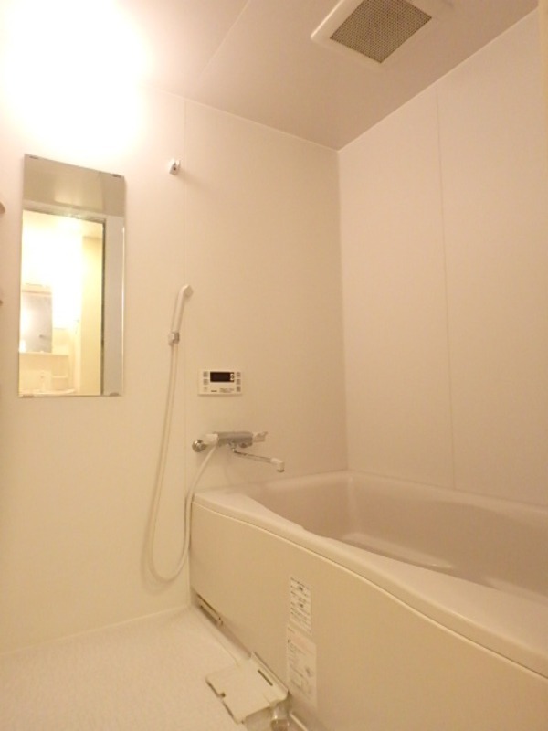 バス・シャワールーム　図面と現状に相違がある場合には現状を優先