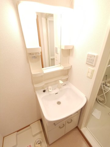 洗面設備　別号室の画像です。ご参考下さい