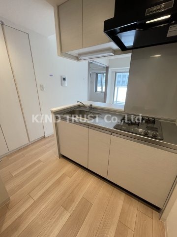 キッチン　コンパクトなキッチンで掃除もラクラク