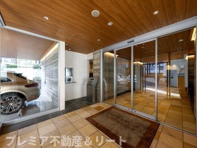 エントランス　毎日通るロビーはこのようになっています