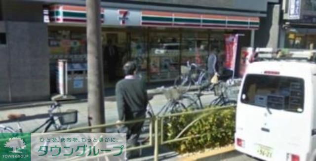 コンビニ　セブンイレブン（コンビニ）まで470m