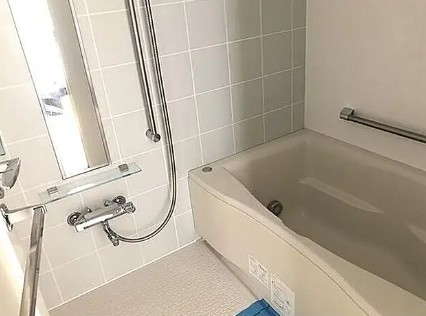 バス・シャワールーム　バス