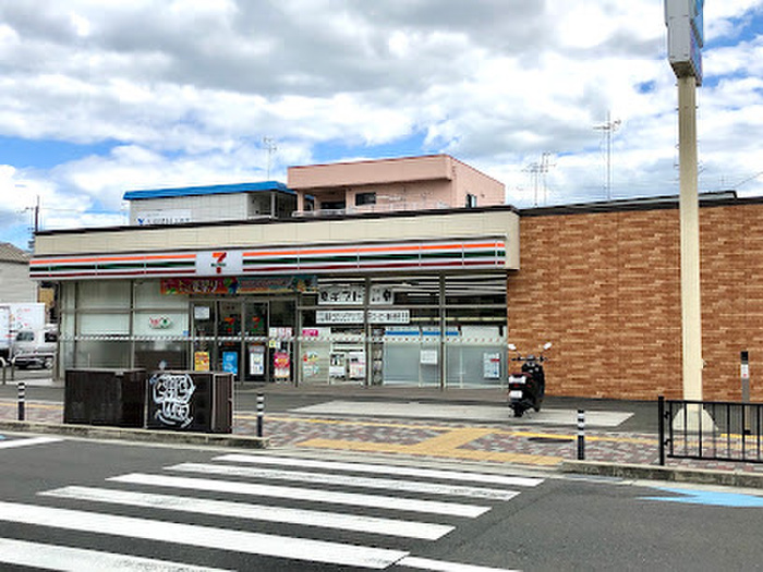 コンビニ　セブン-イレブン 東大阪花園東町２丁目店（コンビニ）まで750m